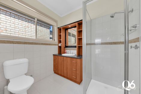 Property photo of 17 Studley Park Way Caroline Springs VIC 3023