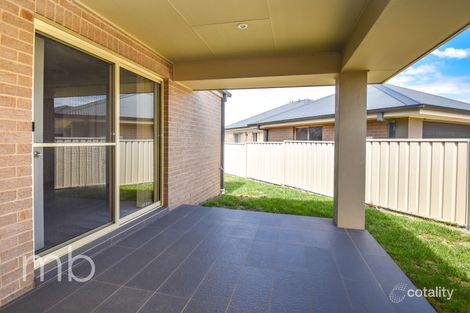 Property photo of 5 Bella Vista Close Orange NSW 2800