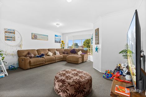 Property photo of 24 Eucumbene Avenue Flinders NSW 2529