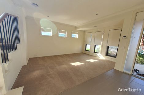 Property photo of 33 Maritime Circuit Point Cook VIC 3030