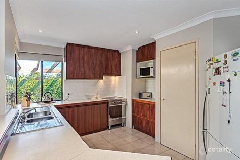 Property photo of 14 Chittawarra Court Glen Forrest WA 6071