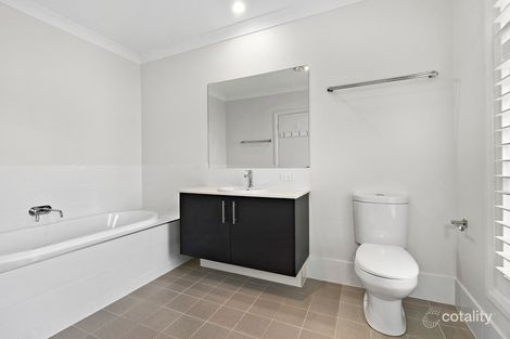 Property photo of 39 Carcoola Way Jordan Springs NSW 2747