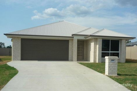 35 Bishop Dr, Miles, QLD 4415