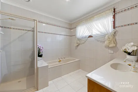 Property photo of 3 Cox Street St Albans VIC 3021