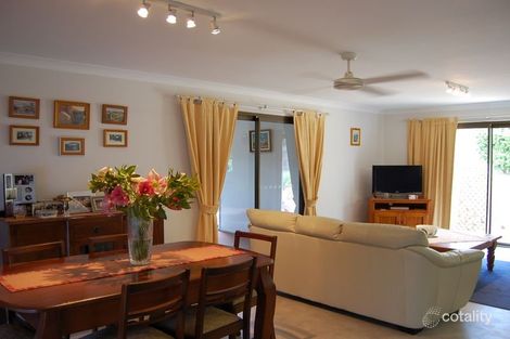 33 Canando St, Woodford, QLD 4514