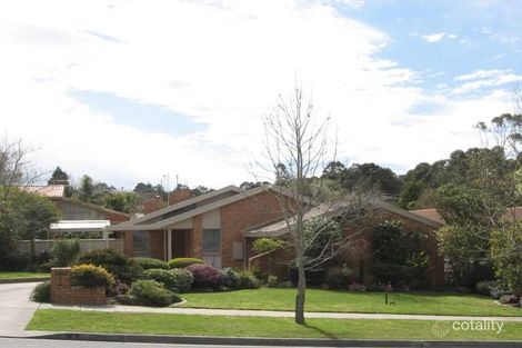 4 Bournevale Dr, Berwick, VIC 3806