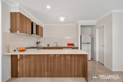 Property photo of 32 Rapa Drive Tarneit VIC 3029