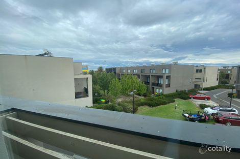 Property photo of 27 Ulmara Parkway Maidstone VIC 3012