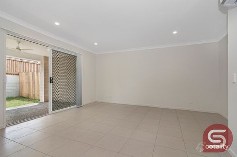 Property photo of 2/40 Reedy Crescent Redbank Plains QLD 4301