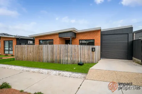 9 VAHLAND ST, TAYLOR, ACT 2913