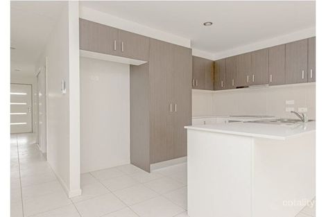 Property photo of 2/13 Parkview Drive Glenvale QLD 4350