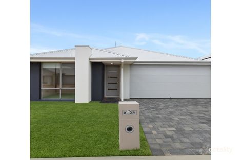 Property photo of 8 Kiama View Alkimos WA 6038