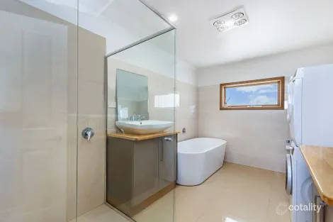 Property photo of 274 Dutton Way Bolwarra VIC 3305