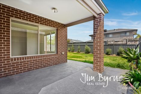 Property photo of 32 Bacchus Road Cranbourne West VIC 3977