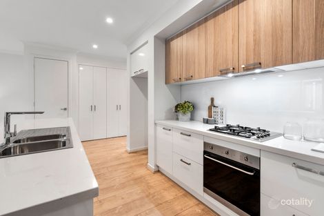 Property photo of 19 Heffernan Walk Heidelberg Heights VIC 3081