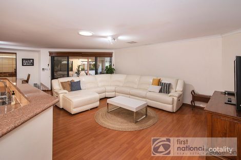 Property photo of 32 Honeyeater Crescent Geographe WA 6280