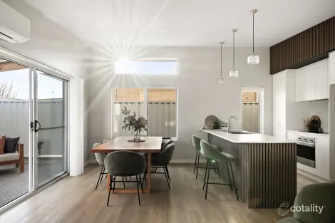 2/65 Cypress St, Newstead, TAS 7250