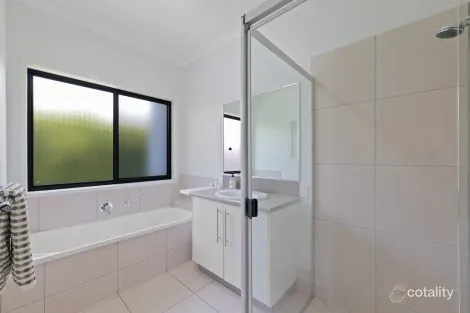 Property photo of 24 Presentation Boulevard Nambour QLD 4560