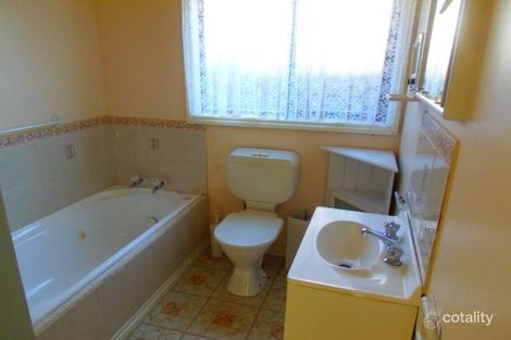 Property photo of 40 Highbury Road Burwood VIC 3125