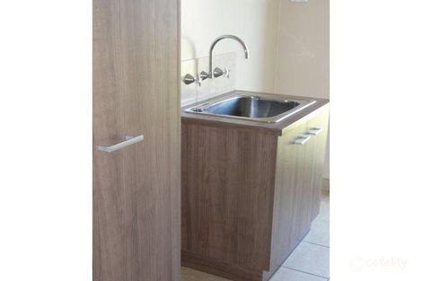 Property photo of 2/21 Davey Drive Trafalgar VIC 3824