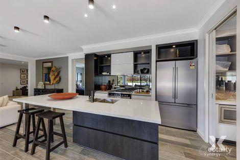 Property photo of 3 Newmarket Parade Mickleham VIC 3064