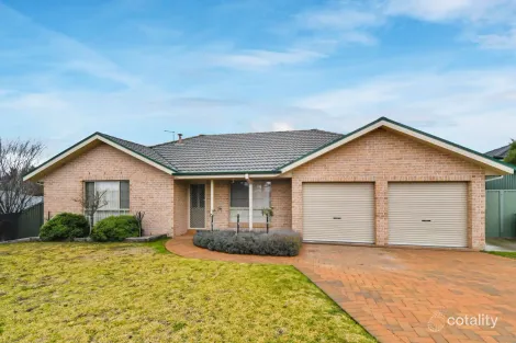 12 SAPPHIRE CRES, KELSO, NSW 2795