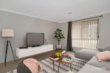 Property photo of 12 Sapphire Crescent Kelso NSW 2795