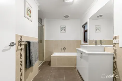 Property photo of 102 Lloyd Street Heidelberg Heights VIC 3081