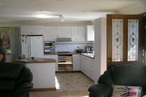 Property photo of 1 Koonwarra Parade Macleay Island QLD 4184