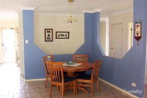 Property photo of 16 Jacaranda Place Calamvale QLD 4116