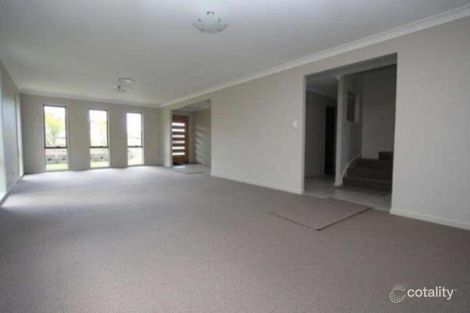 Property photo of 32 Long Island Drive Windaroo QLD 4207