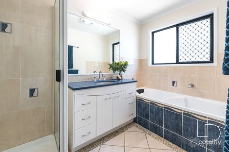 Property photo of 1 Wigham Court Beaconsfield QLD 4740