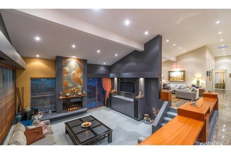 Property photo of 22 Neulans Road Indooroopilly QLD 4068