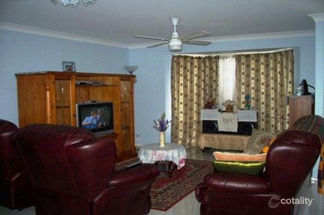 Property photo of 2 Gariswood Court Edens Landing QLD 4207
