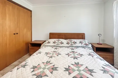 Property photo of 51 Eric Fenning Drive Surf Beach NSW 2536