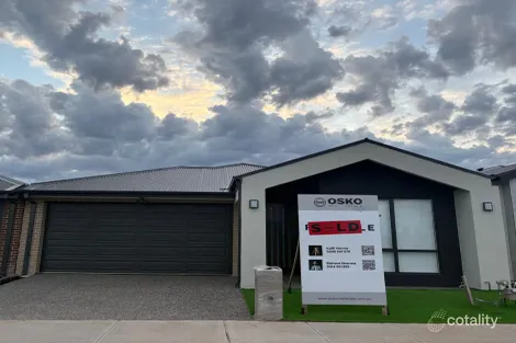 31 Paskas Dr, Fraser Rise, VIC 3336