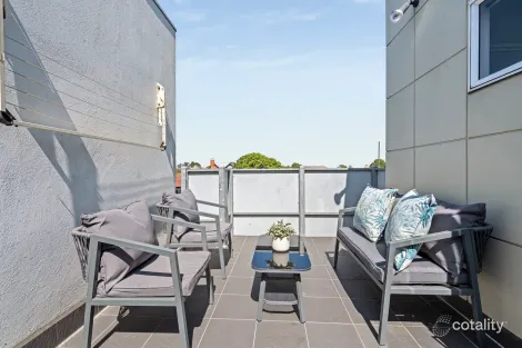 Property photo of 32 Gladstone Street Moonee Ponds VIC 3039