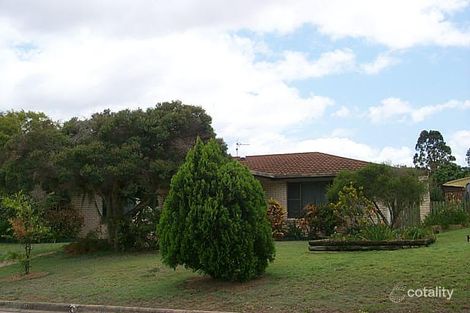 15 Ormiston St, Clinton, QLD 4680