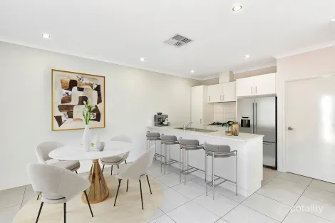 15/10 Cordovan Pkwy, Aveley, WA 6069