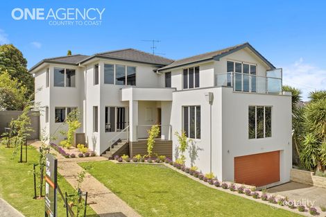 Property photo of 1 James Court Warragul VIC 3820