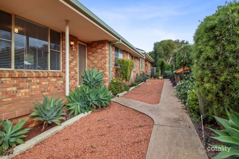 Property photo of 2/8 Danilenko Street Parkes NSW 2870