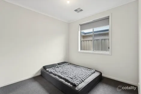 Property photo of 5 Bonham Crescent Munno Para West SA 5115