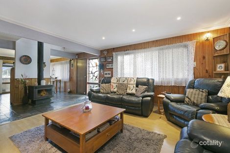 Property photo of 24 Mayfield Road Cranbourne East VIC 3977