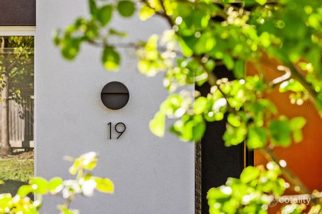 Property photo of 19 Walara Drive Mount Martha VIC 3934