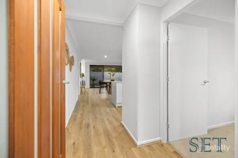 Property photo of 9 Weldon Street Birkdale QLD 4159