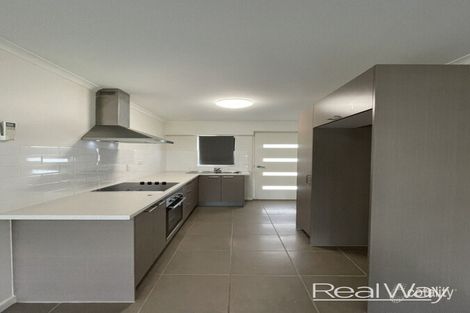 1/166 Blackstone Rd, Silkstone, QLD 4304