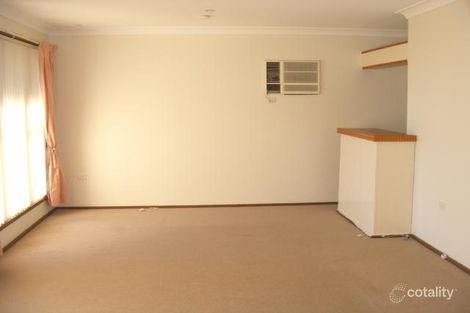 Property photo of 28 Mistletoe Avenue Macquarie Fields NSW 2564