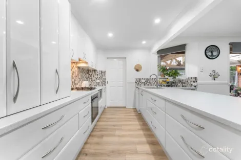 Property photo of 82 Ormonde Road Ferntree Gully VIC 3156