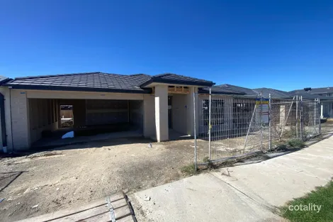Property photo of 40 Proserpine Crescent Donnybrook VIC 3064