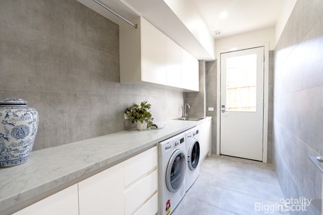 Property photo of 8A Dion Street Doncaster VIC 3108